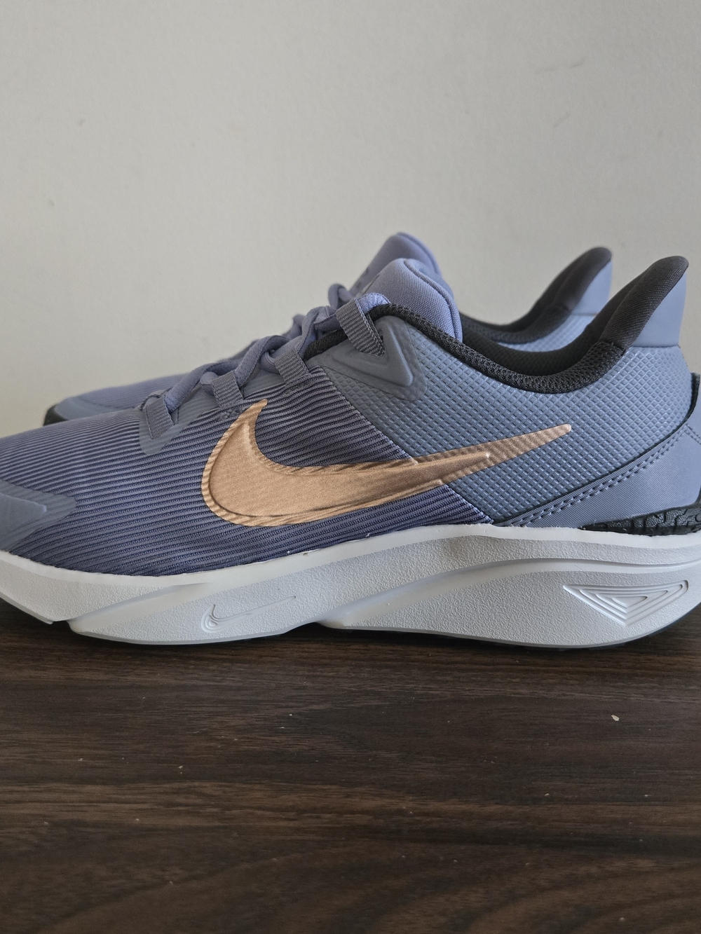 Nike Star Runner 4 Shoes BIG KIDS 6Y / Women's Size 7.5 Blue DX7615-405 - Picture 8 of 13